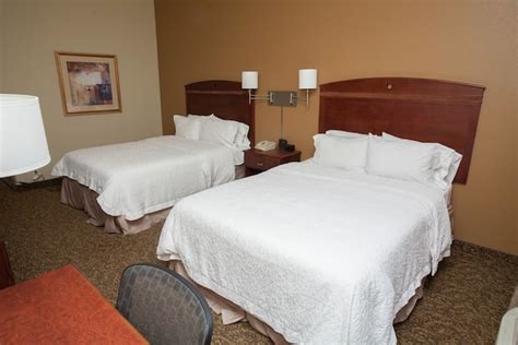 hilton hotels in oneonta ny.